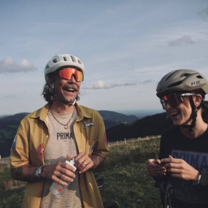 chpo_brand_sunglasses_siri_photochromic_black_red_4